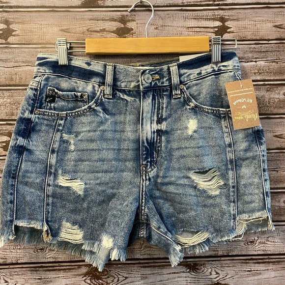 KanCan Pants - KanCan Distressed Denim Shorts - Size 7/27